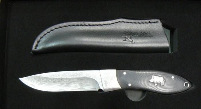Parforce kniv med vildsvin motiv