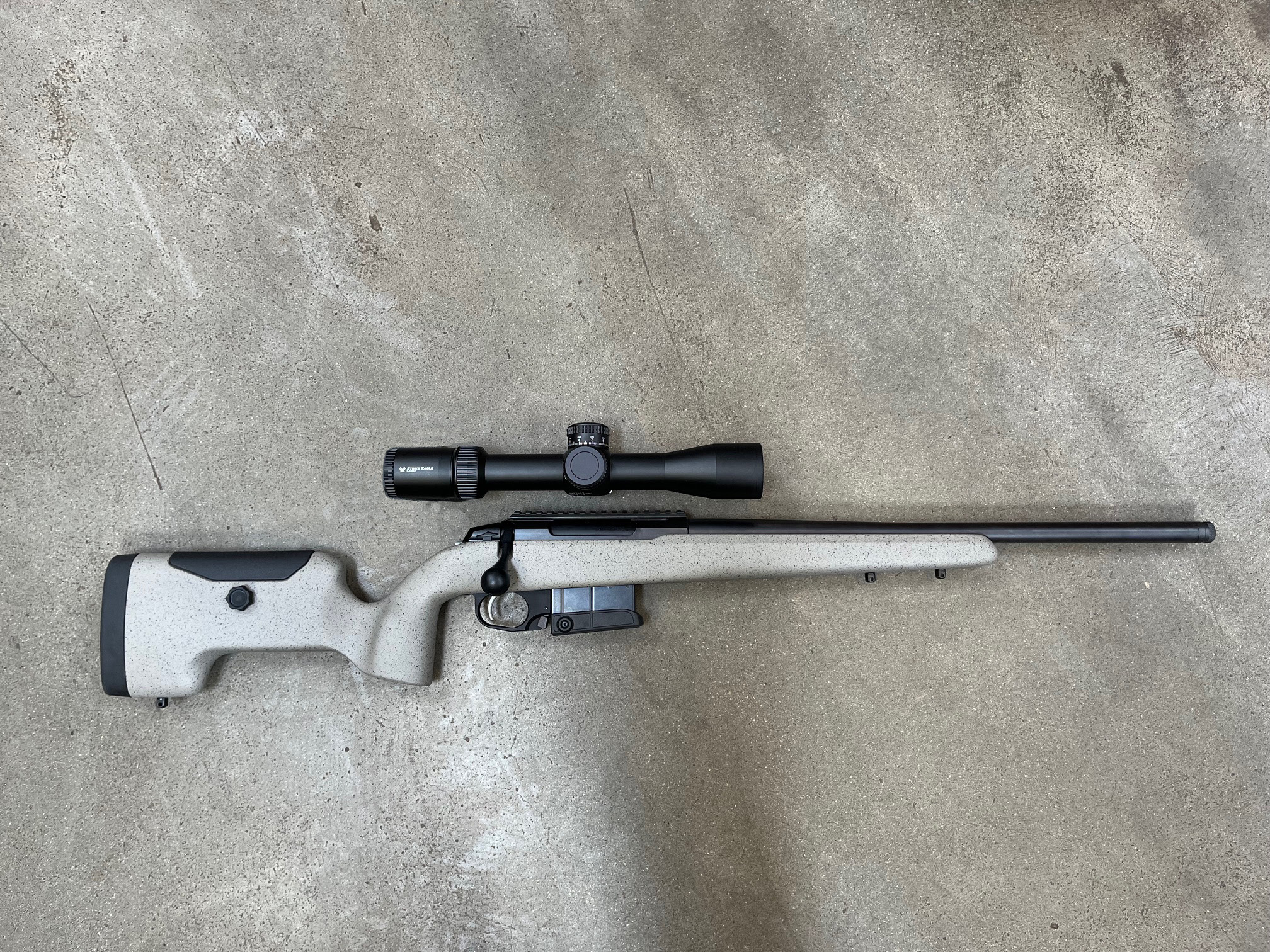 Tikka T3x UPR 308 win - m. Vortex Strike Eagle 3-18x44 FFP MRAD - pakke